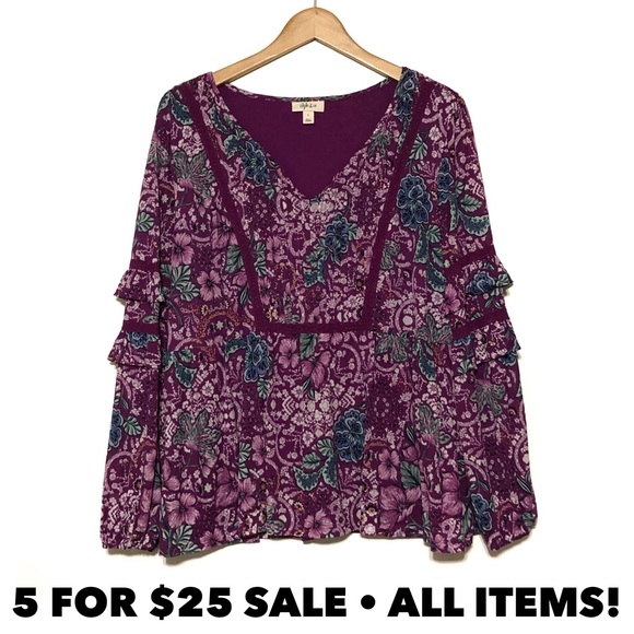 Style & Co. Tops - Style & Co Floral Blouse